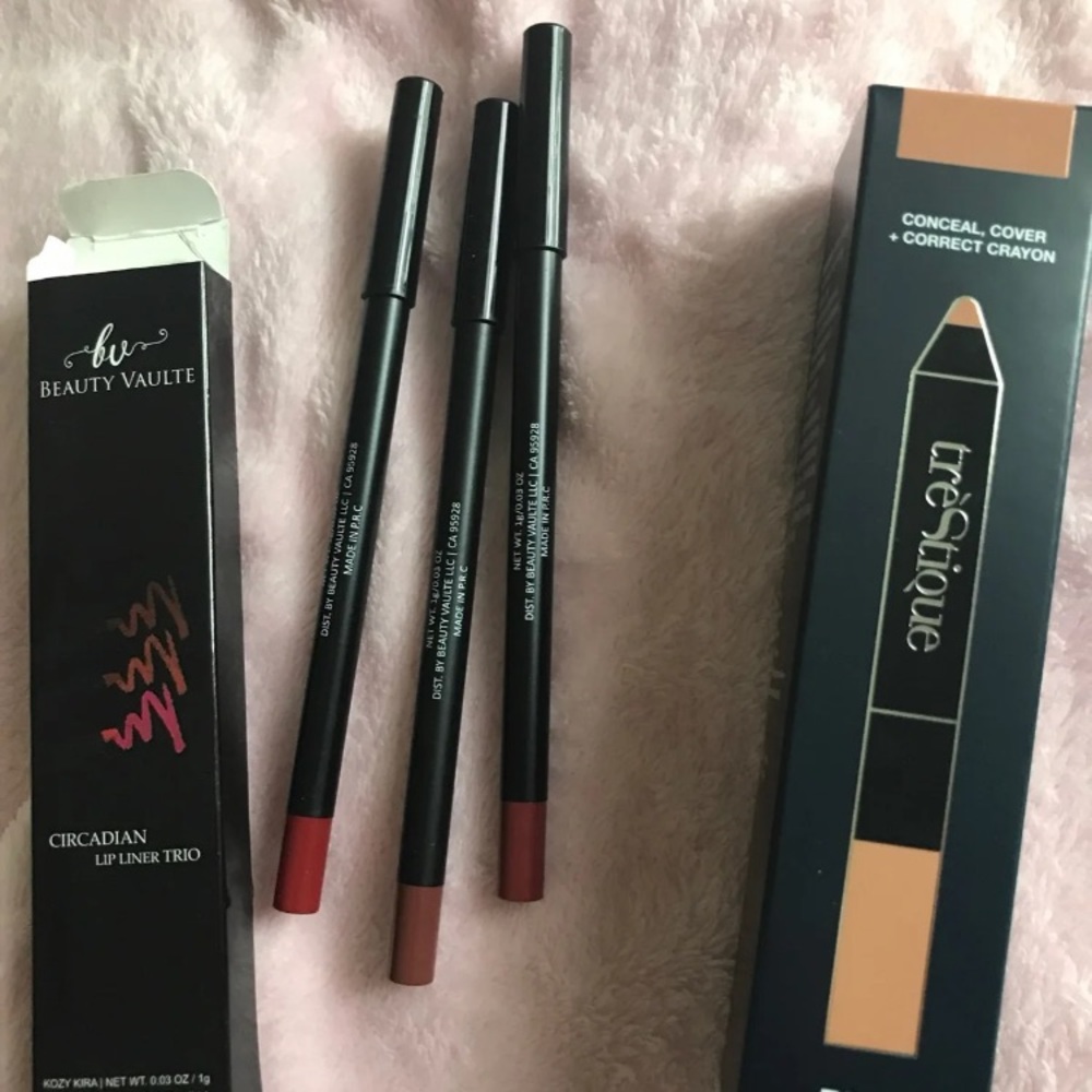 MAKEUP BUNDLE